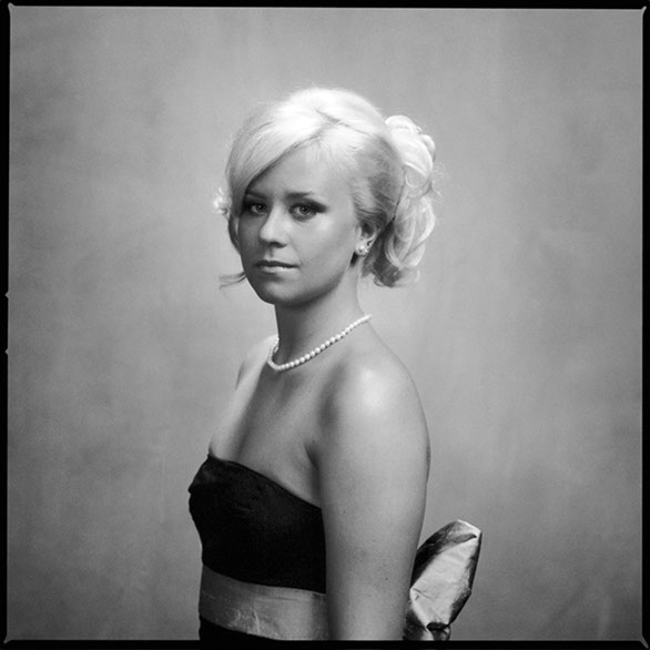 Studentfotografering i Hudiksvall, fotograferat av fotograf Henrik Peltonen